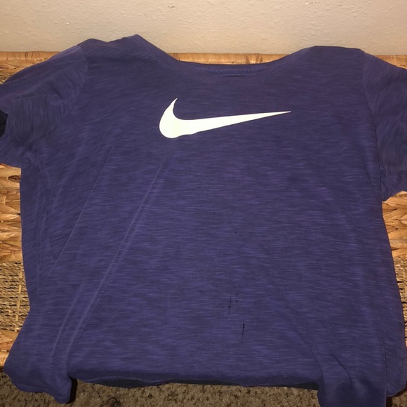Nike shirt - Picture 2 of 2